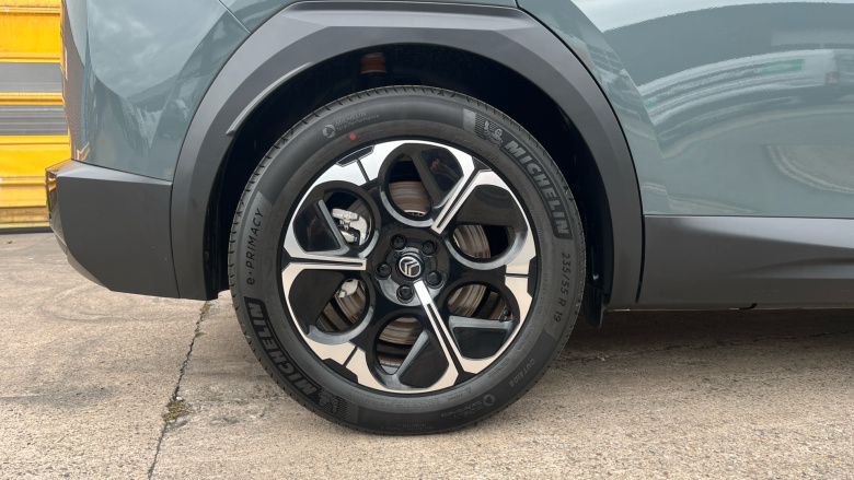 Citroen C5 Aircross 157kW Max 73kWh 5dr Auto Electric Hatchback